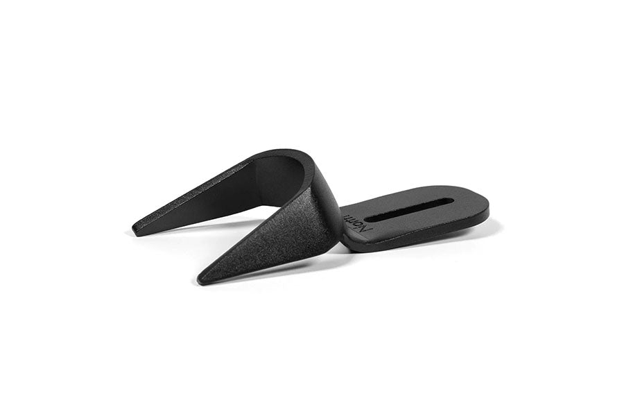 North | Fender Black G5
