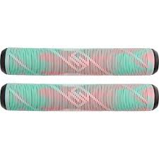 Striker | Grips Waterelon