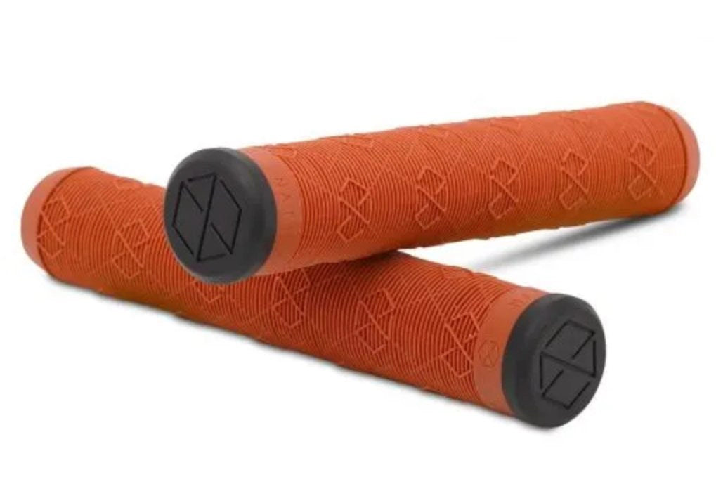 Native | Grips Emblem Rufous
