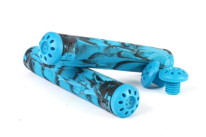 root-grips-r2-aqua-black-trottinette-scooter