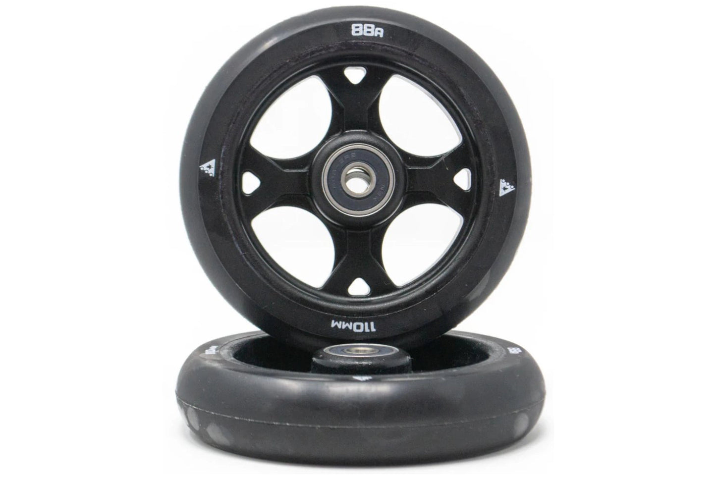trynyty-wheel-gothic-black