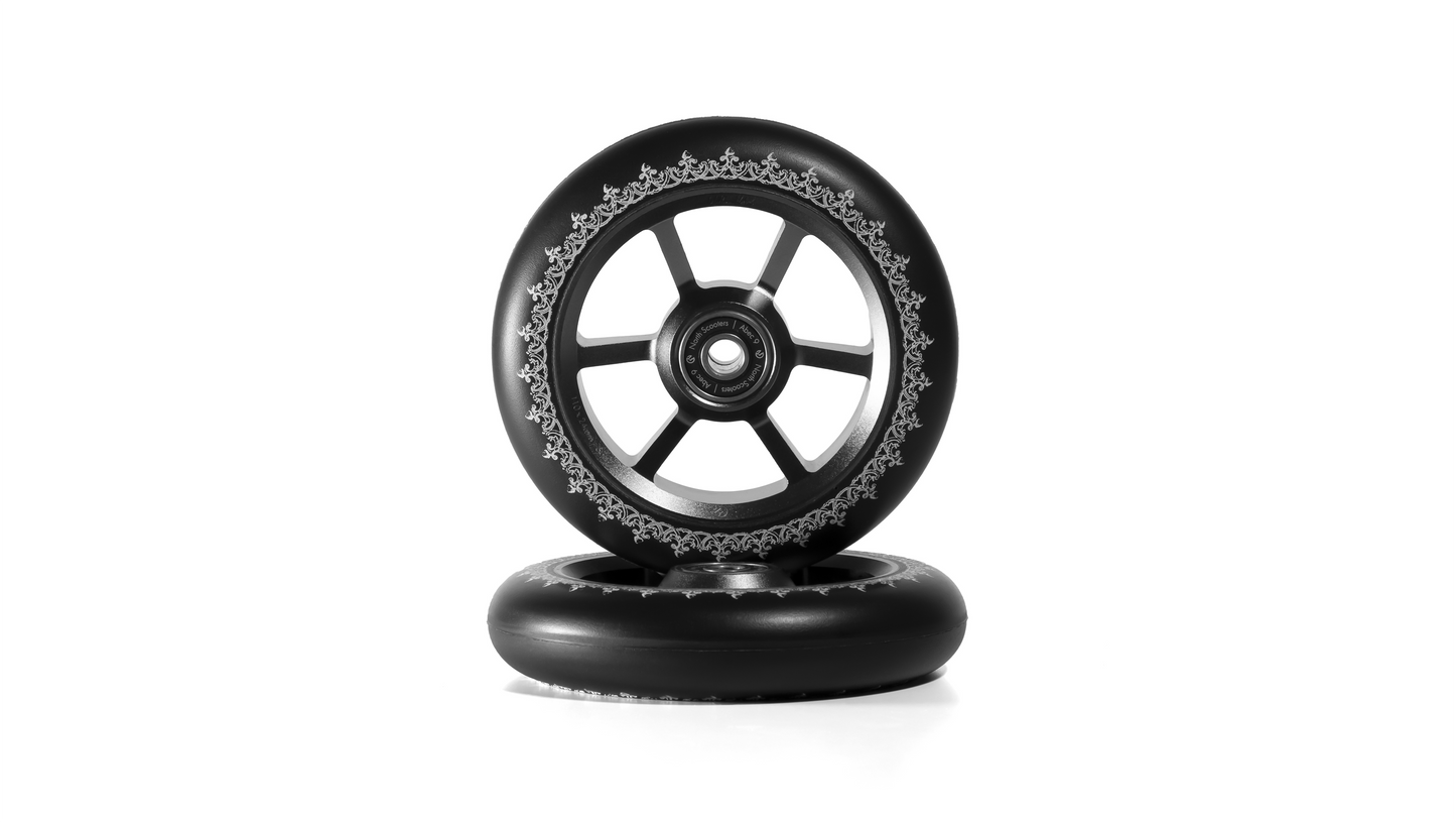 North | Wheels William Holm Sig (110x24)