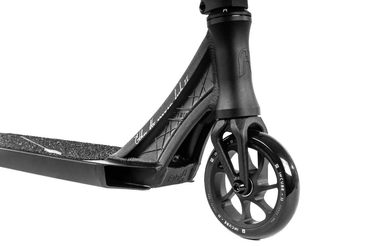 ethic-dtc-complete-erawan-v2-medium-black-trottinette-scooter